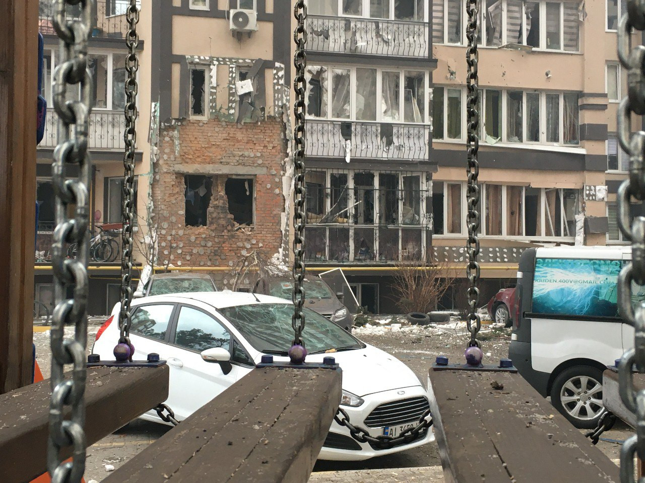 “Те, за що я боровся все життя, – відтворення емоцій та показ реальних подій – могло зникнути разом зі мною”. Інтерв’ю з відомим режисером Сергієм Сотниченком - 1 - зображення